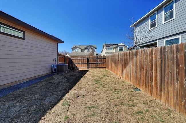 Building Photo - 14612 Frankel Loop
