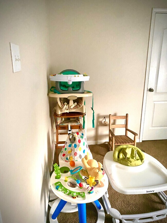 Building Photo - 10107 Olive Mount St