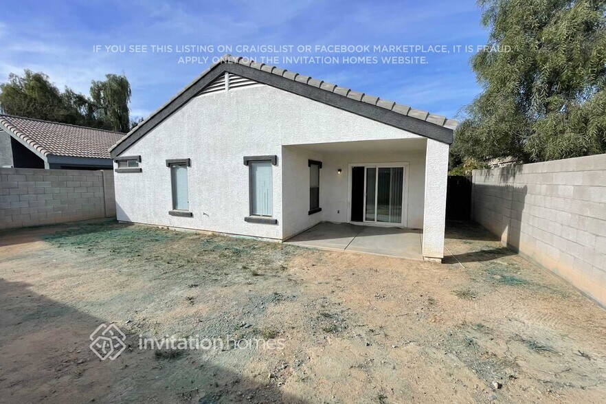 Building Photo - 12845 W Myer Ln