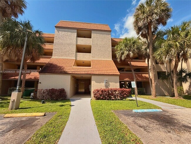 Building Photo - 511 Ives Dairy Rd