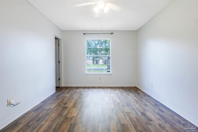 Building Photo - 873 Brande Ct