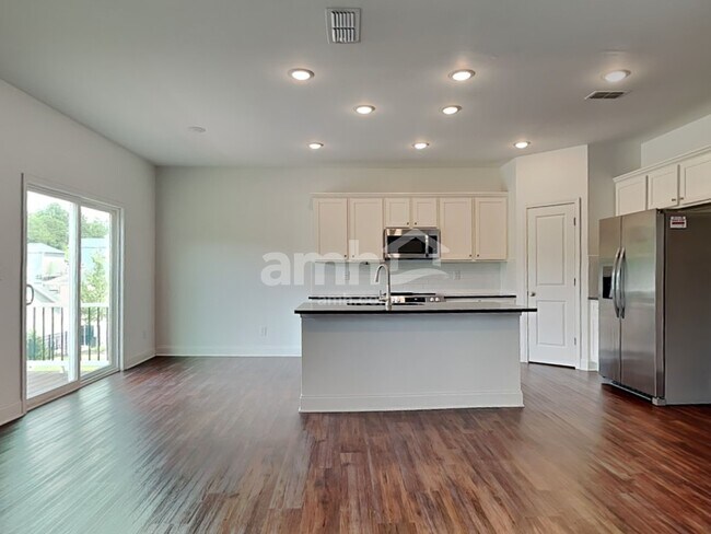 Building Photo - 738 Alcovy Ml Pk