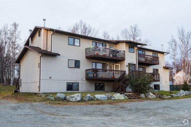 Building Photo - 5901 E Bogard Rd