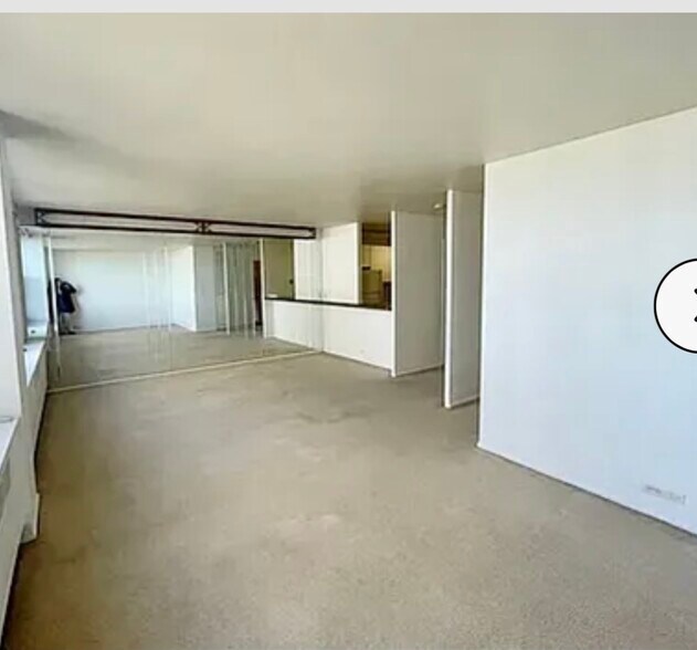 Building Photo - 4250 N Marine Dr