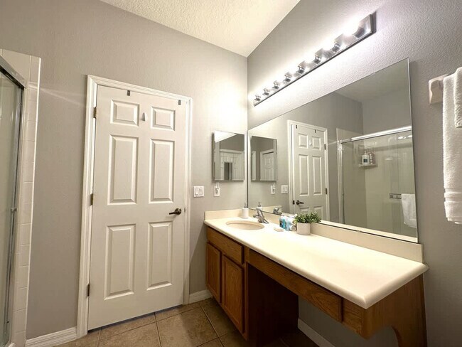 Building Photo - 2769 Oakwater Dr
