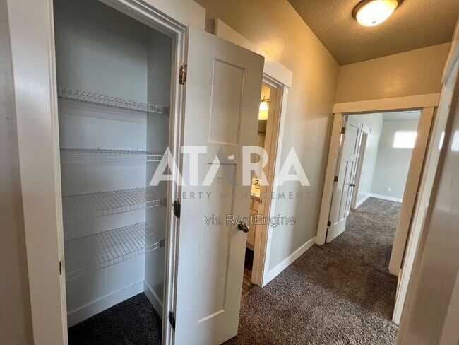 Building Photo - 14488 S Selvig Way