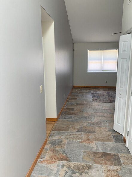 Building Photo - 109 Lancashire Dr