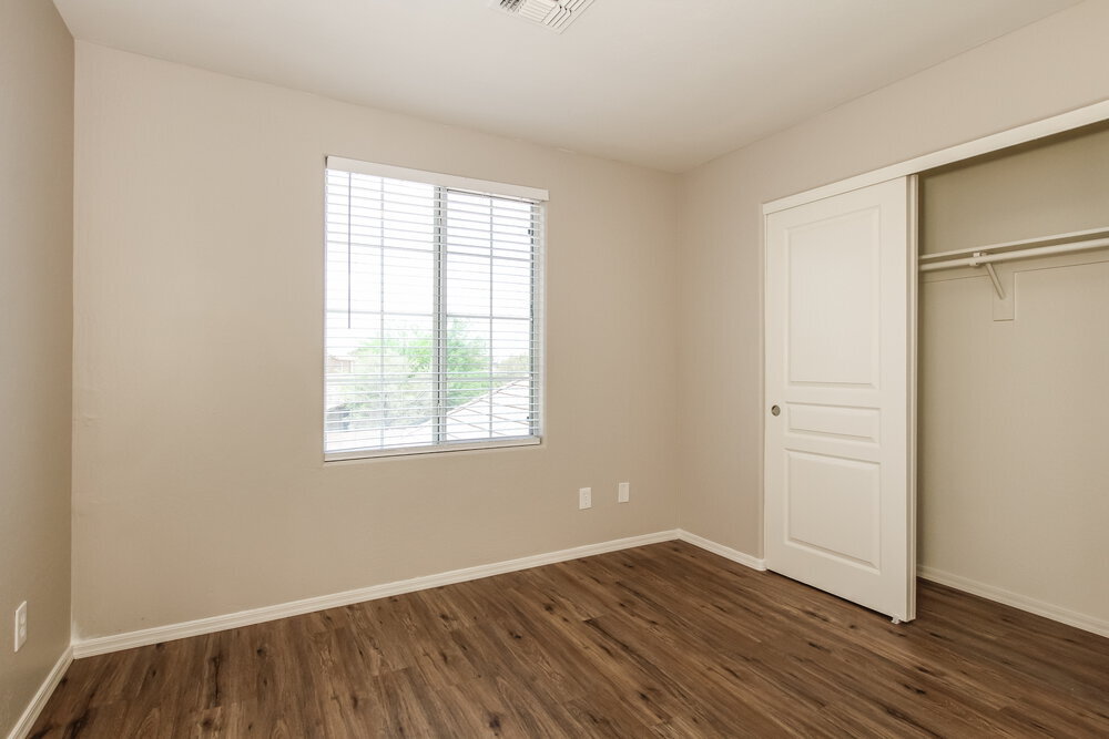 Building Photo - 24236 W Lasso Ln