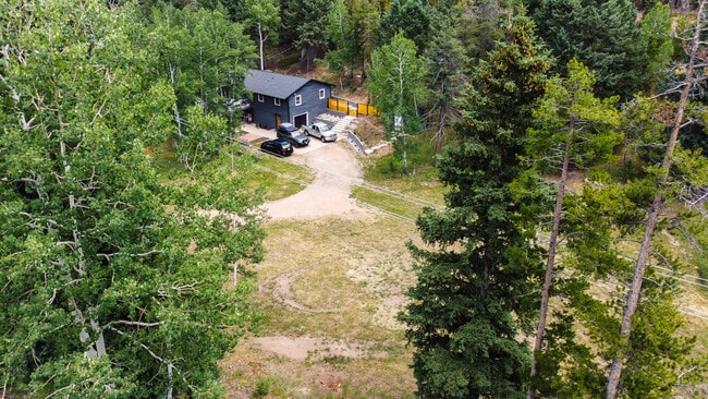 Building Photo - 6910 Brook Forest Dr
