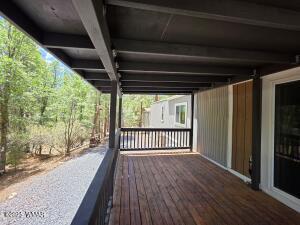 Building Photo - 2800 S White Mountain Rd