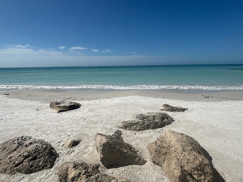 Building Photo - 10598 67th Ave