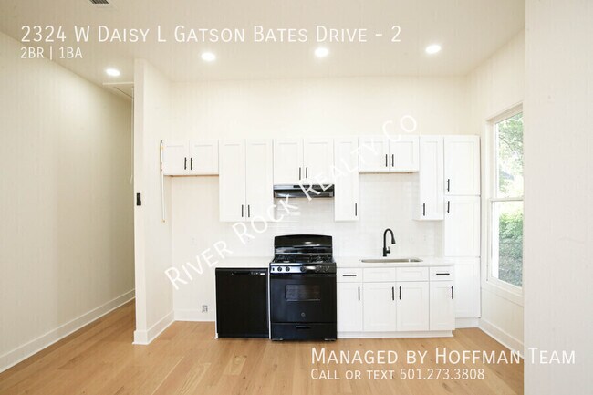 Building Photo - 2324 W Daisy L Gatson Bates Dr