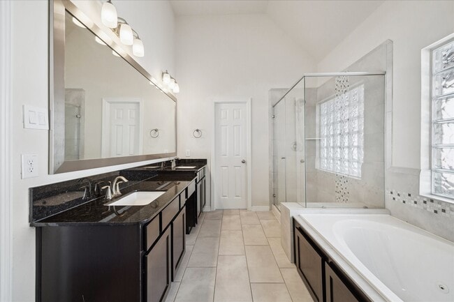 Building Photo - 10709 Madden Oaks Pl