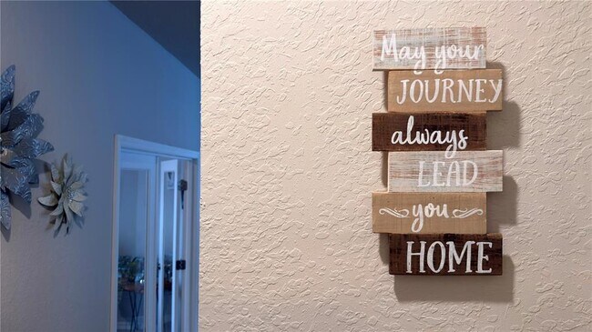 Building Photo - 358 Hibiscus Dr