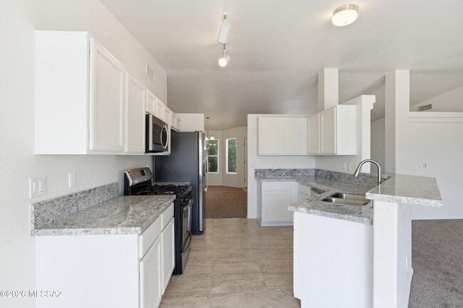 Building Photo - 10008 E Moonstruck Way