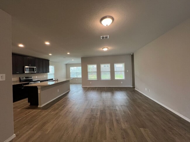 Building Photo - Beautiful 3x2 Rental Home in NBTX!