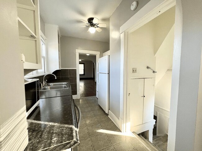 Building Photo - Inviting Home Filled With Natural Light and Historic Charm