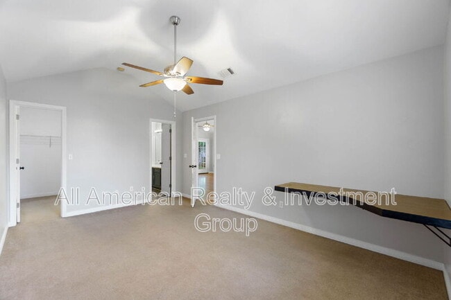 Building Photo - 1911 Summer Hills Ln