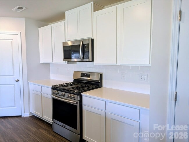 Building Photo - 107 Tallulah Ct