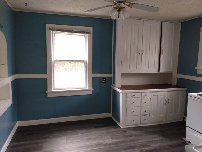 Building Photo - 1530 Wisconsin Ave