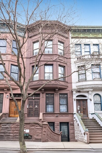 Building Photo - 132 W 119th St