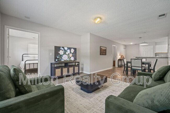 Building Photo - 74 Fantasy Ln