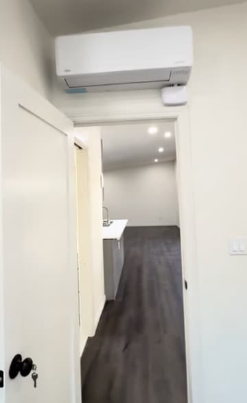 Building Photo - 367 Chaparral St