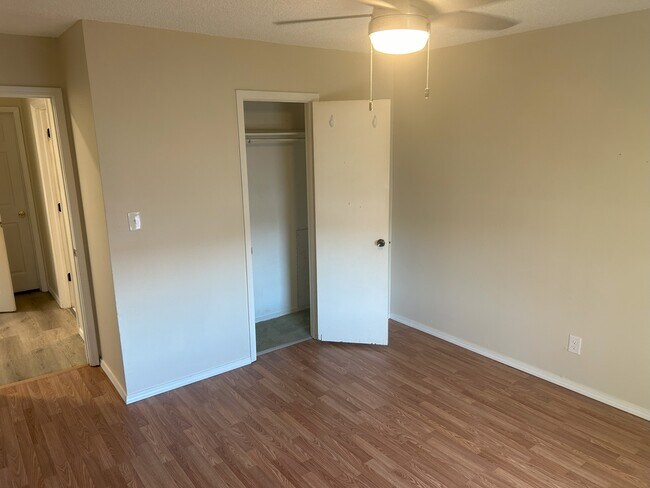 Bedroom 1 Closet - 104 N Wildhorse St