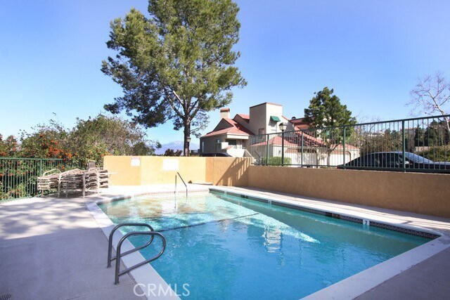 Building Photo - 3005 La Paz Ln
