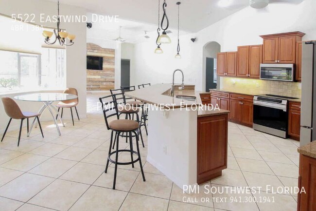 Building Photo - 5522 Eastwind Dr