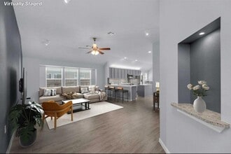 Building Photo - 9944 Comely Bnd