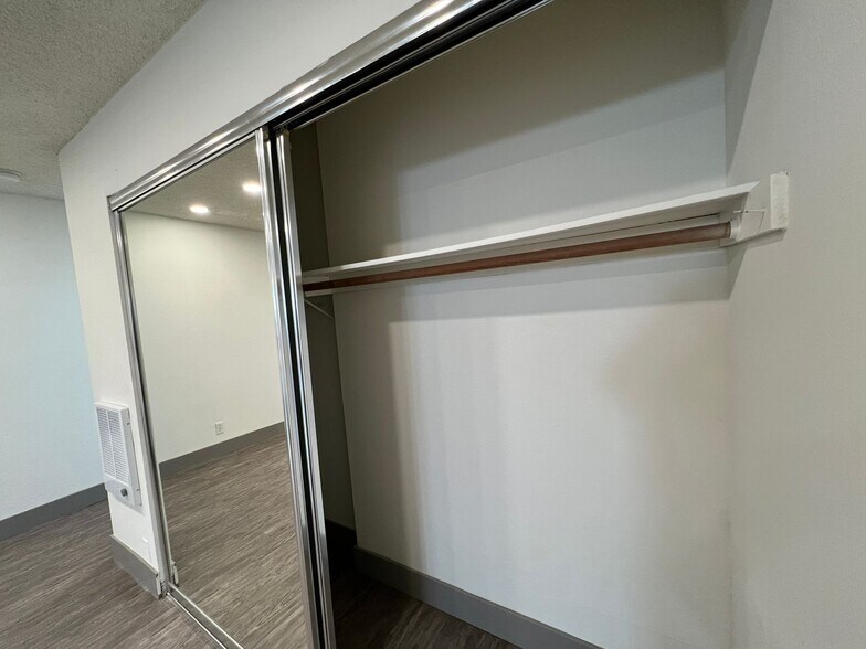 Building Photo - 3735 S Canfield Ave