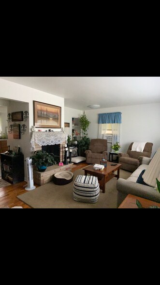 Building Photo - 50481 Saint Joseph St