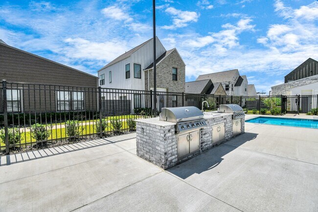 Building Photo - 23823 Cumberland Ridge Dr