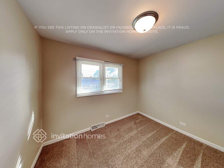 Building Photo - 26W064 Harrison St