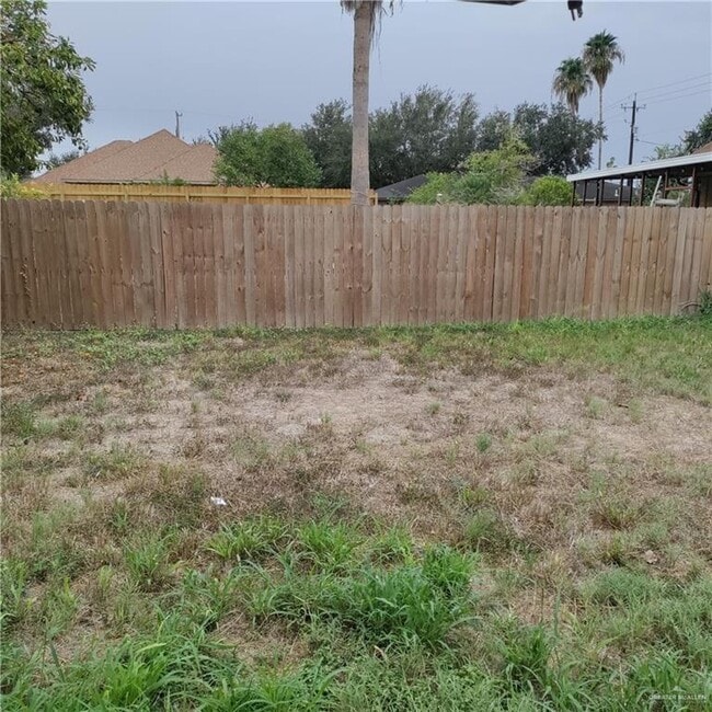 Building Photo - 1012 N Glasscock Rd