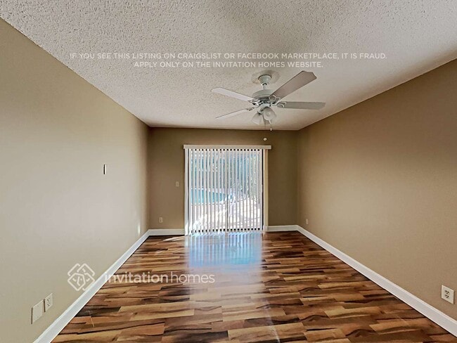 Building Photo - 3040 Oak View Dr