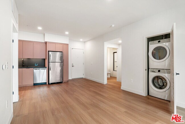 Primary Photo - 10601 Washington Blvd