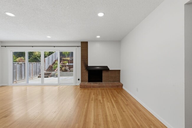 Building Photo - Spacious South San Francisco Home with Large Backyard, Garage & In-Unit Laundry