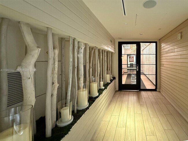 Building Photo - 2301 Collins Ave