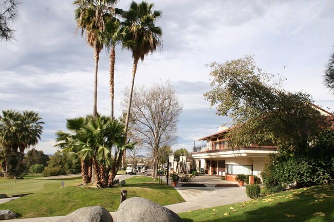 Building Photo - 14910 Via Messina Dr