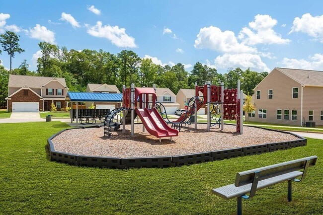 Building Photo - 956 Creekview Rd