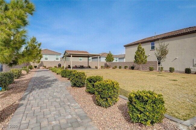 Building Photo - 8159 Guadiano Ave