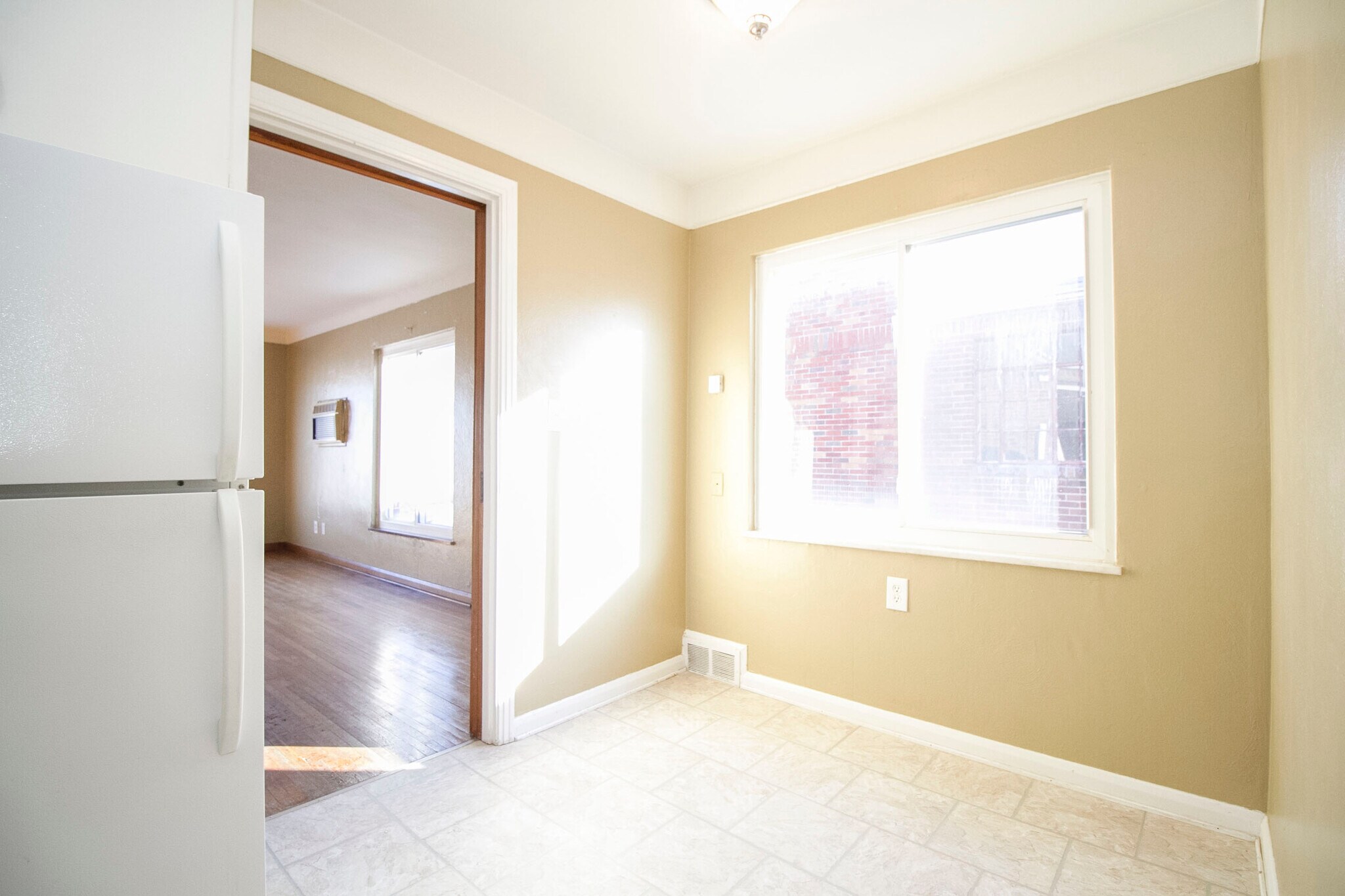 Building Photo - 3941 Torrance Dr