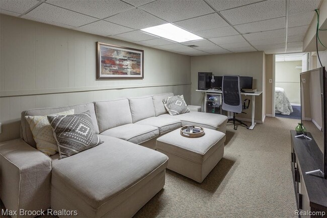 Building Photo - 1997 Henrietta St