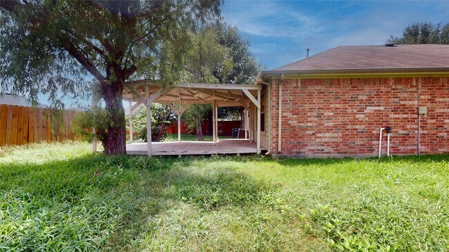 Building Photo - 1103 Sun Prairie Dr