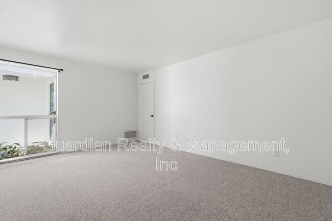 Building Photo - 7238 E Joshua Tree Ln