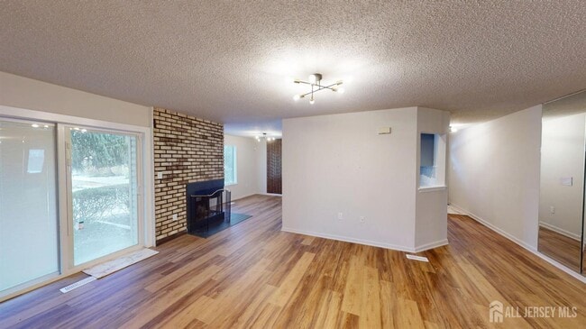 Building Photo - 29 Chatham Square