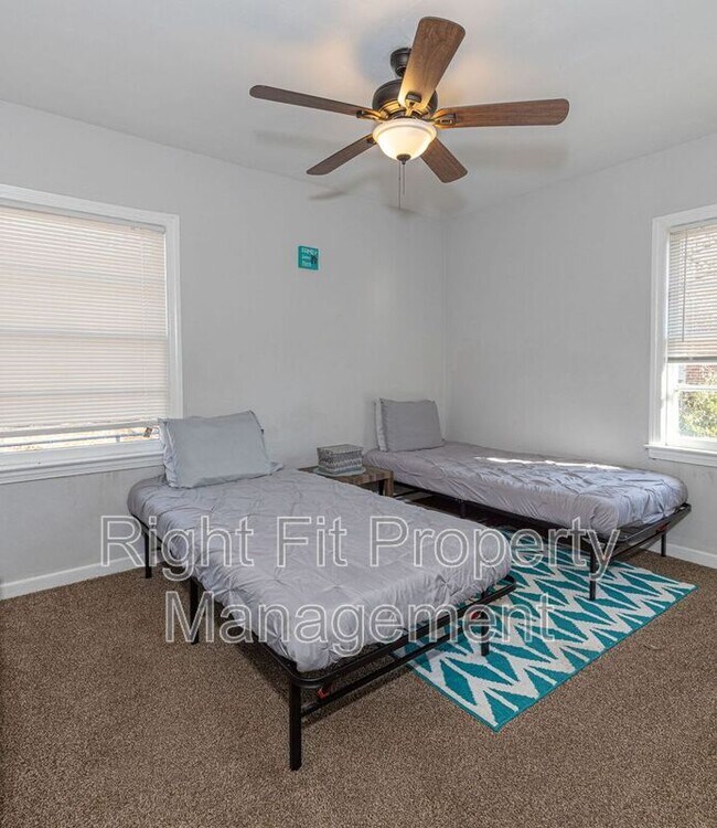 Building Photo - 4201 Searcy St