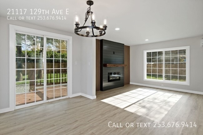 Building Photo - 21117 129th Ave E